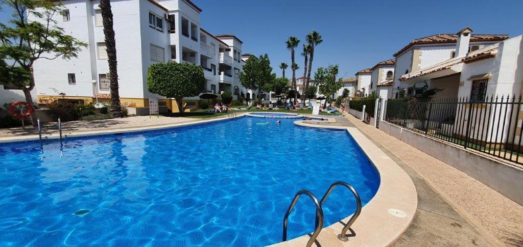 Fabulous 2 Bed 2 Bath Apartment ! Villamartin  Eksteriør bilde